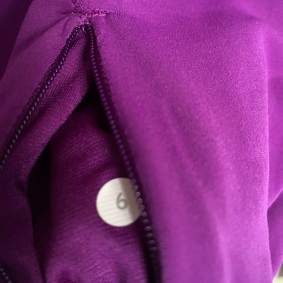 Lululemon 1/4 zip long sleeve 6 - Picture 4 of 4